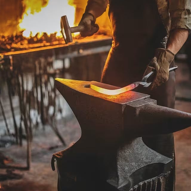 Top Features of the Best Blacksmithing Anvils Imag