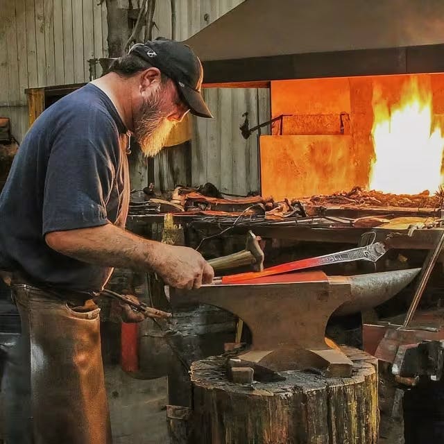 The Versatility of Hardy Tools in Blacksmithing Im